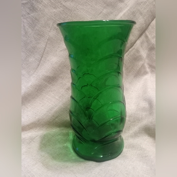 Vintage Accents Vintage Green Glass Flower Vase Leaf 97 Poshmark